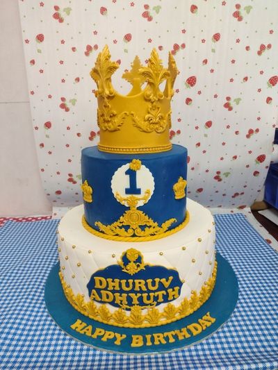 Little Prince Crown Thmem Cake