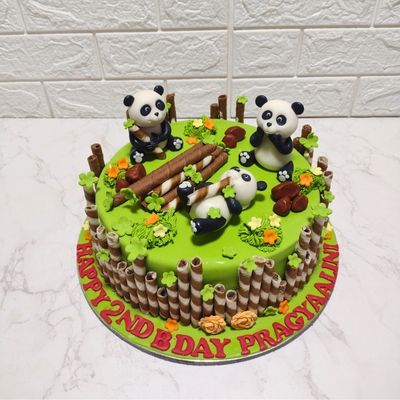 Relaxing Panda Cake