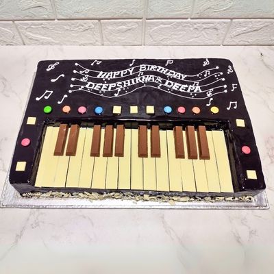 Keyboard Cake