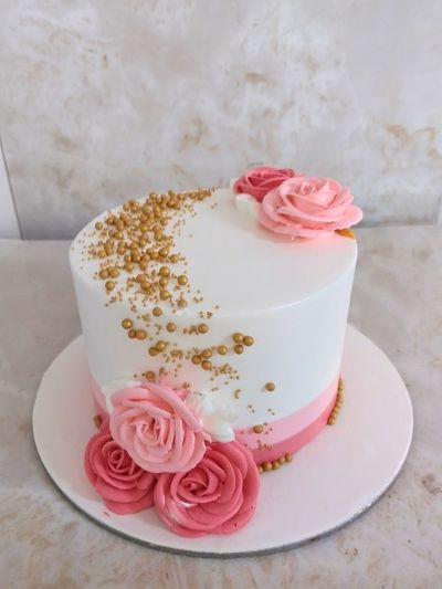 Rosy Beauty Theme Cake