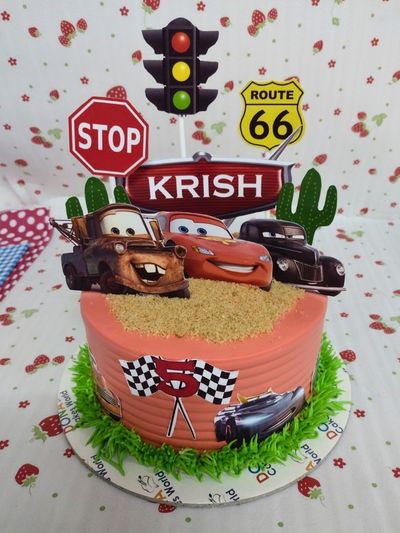 Lightning McQueen Cake