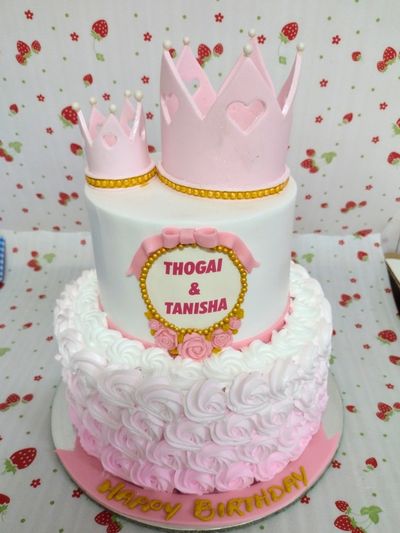 Twin Princess Theme Cake