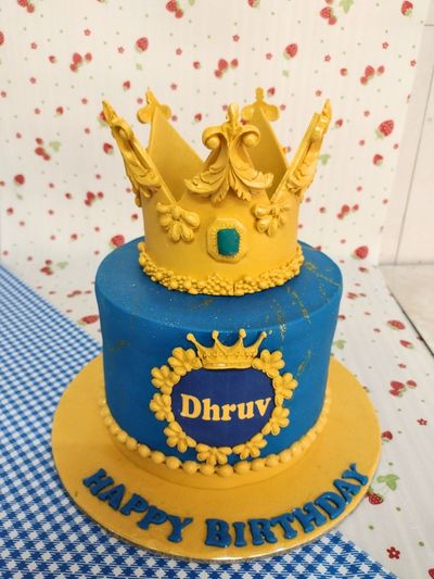 Prince Crown Theme Cake