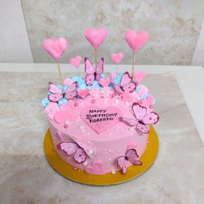 Trendy Butterfly Cake