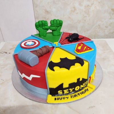 Avengers Fondant Theme Cake