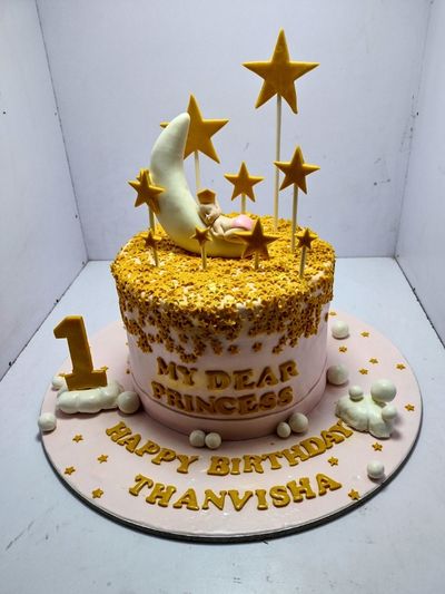 Twinkle Little Star Birthday Cake