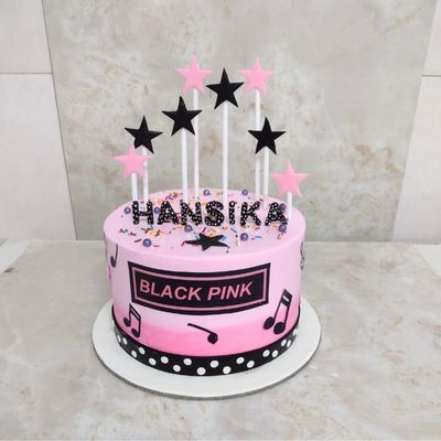 KPop Diva BlackPink Cake