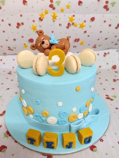 Lovely Teddy Theme Cake