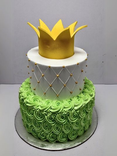 Little crown kids 3 Kg birthday Fresh creme cake