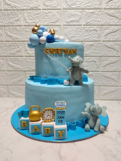 Elephent Balloon Tier Cake