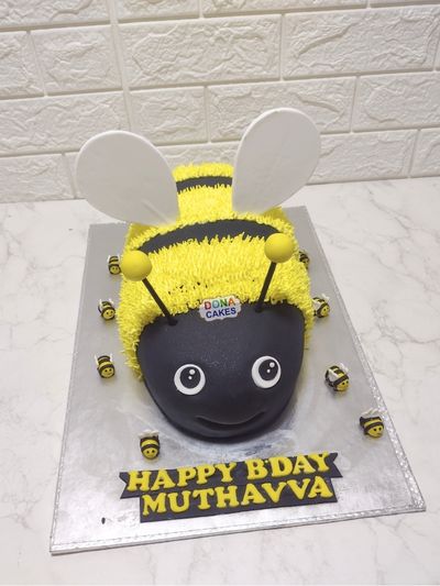 Bumble Bee Cake