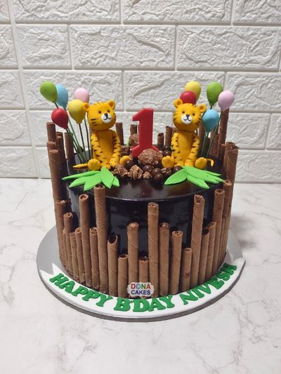 Jungle Theme Cake