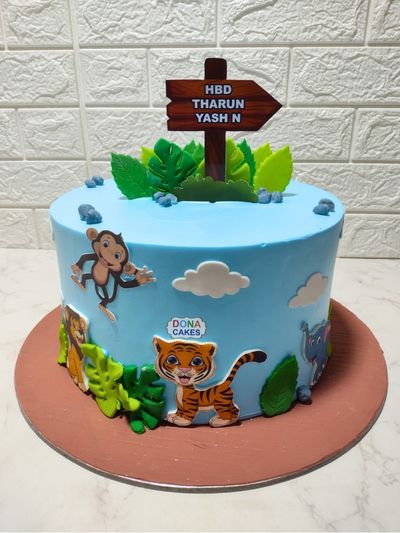 Jungle Theme Cake