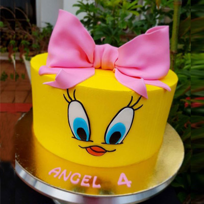 Tweety Theme Cake